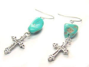 EA1427 Turquoise wt Cross Earrings