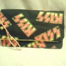 Kiss Clutch
