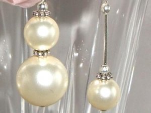 Sterling Silver Pearl Set made with SWAROVSKI ELEMENTS