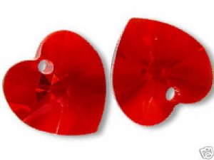 ONE PAIR HEART PENDANT LT SIAM CRYSTAL 10MM SWAROVSKI ELEMENTS