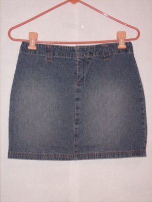 Old Navy Blue Denim Jean Mini Skirt Size 2 Distressed