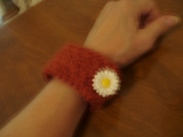 Merino wool crocheted bracelet daisy rust
