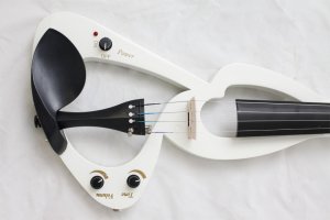 White Electric Violin Full Size 4/4 + Bow + Rosin + Bag + Amp Cable + Headphone