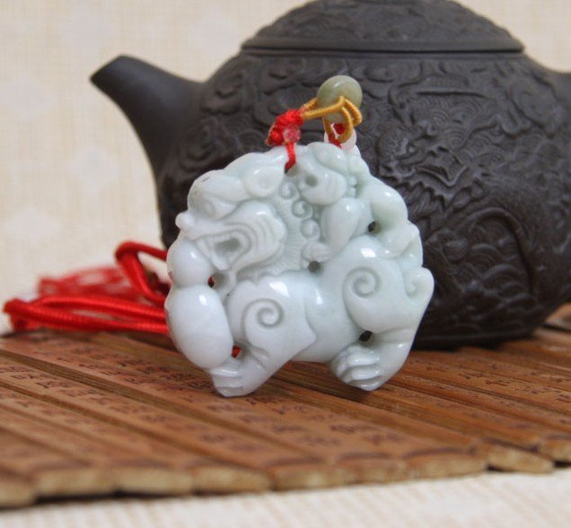 Natural Hand Carved Jade Lucky brave a two-sided cargo jade pendant necklace