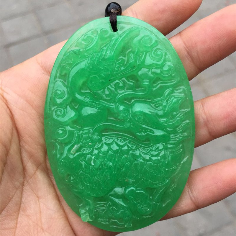 Hand - carved jade mythical mythical amulet jade pendant pendant pendant