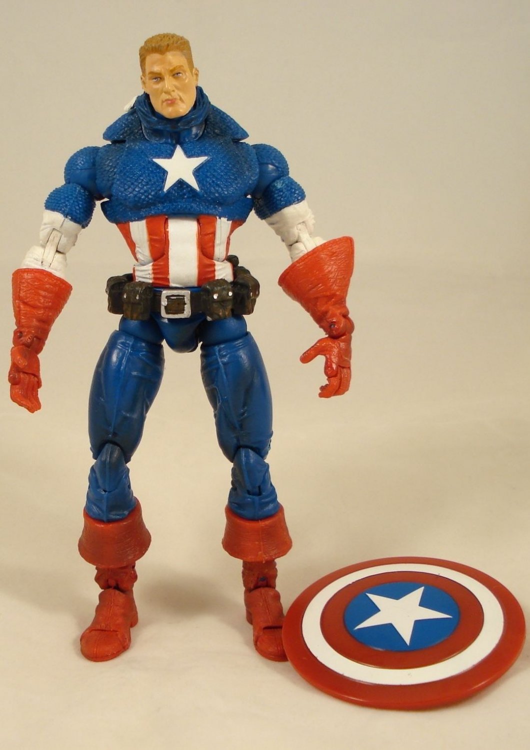 Captain America 6 action figure 2007 Hasbro Marvel Legends Queen Brood  wave