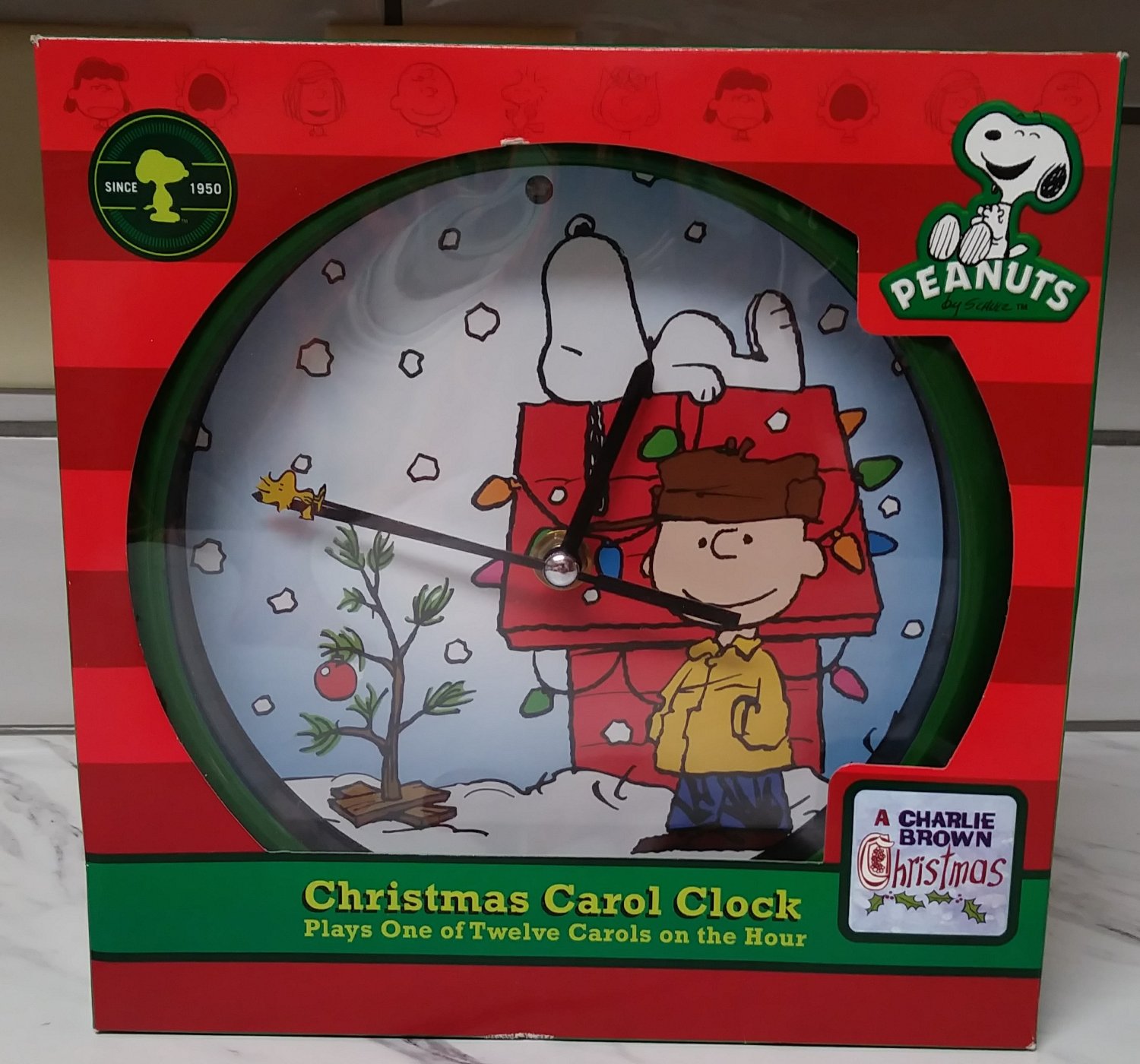 CHARLIE BROWN CHRISTMAS CAROL CLOCK SNOOPY WOODSTOCK PEANUTS GANG 60TH ...