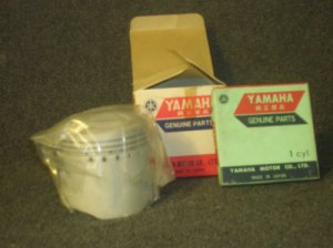 YAMAHA XS1 NOS PISTON & RING SETS-nos-bobber-chopper-vintage-classic-xs650