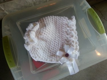 childs bonnet