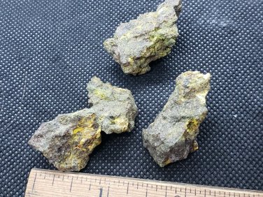 Pottsite and Clinobisvanite Specimens no reserve auction!