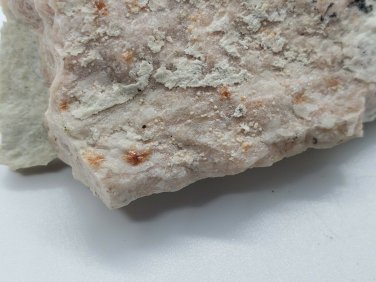 Montgomeryite and Whitlockite Specimen no reserve auction!