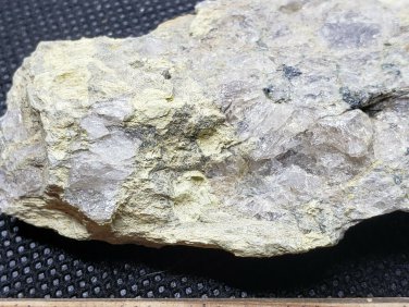 Beautiful Beyerite w Clinobisvanite specimen