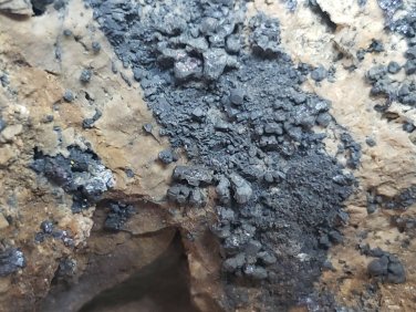 Pyrargyrite with Acanthite specimen