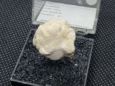 Beautiful Alunogen thumbnail specimen