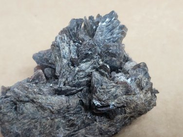 Stunning Mangan-Axinite Axinite Mn specimen