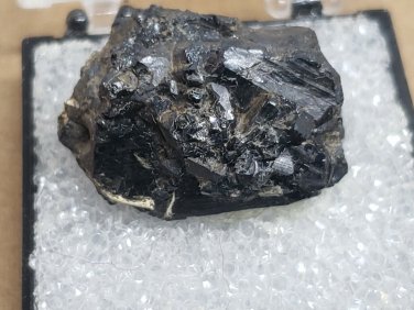 Beautiful Ilvaite specimen