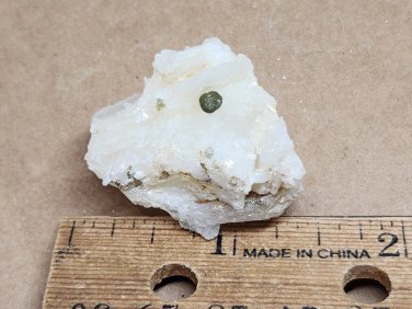 Cookeite on quartz