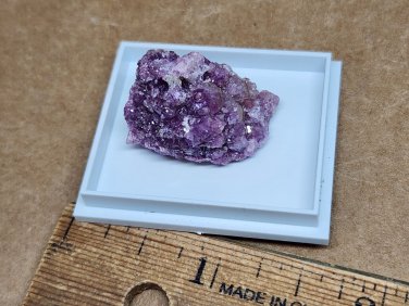 Beautiful Mn Vesuvianite specimen