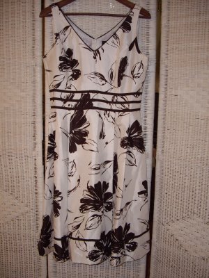 Womens Classic Floral Dress
