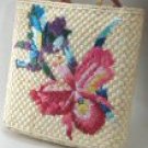 Large Woven Straw Tote Style Handbags with Woven Grass Design