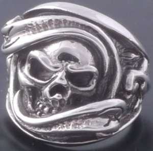 925 Sterling Silver Pirate Skull Biker Rebel Ring sz N to Z3