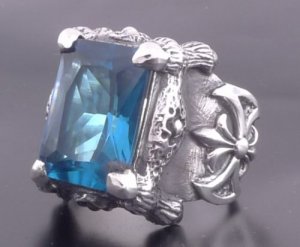 925 SILVER BATTLE AXE CLAW BLUE GEMSTONE BIKER RING sz N to Z3 / US sz 7 to 15