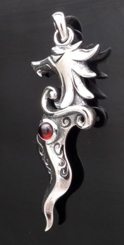 925 STERLING SILVER TRIBAL SEAHORSE RED GARNET BIKER PENDANT