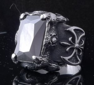 STAINLESS STEEL MEDIEVAL BATTLE AXE ONYX BIKER RING AU sz T1/2,V1/2 /US sz 10,11