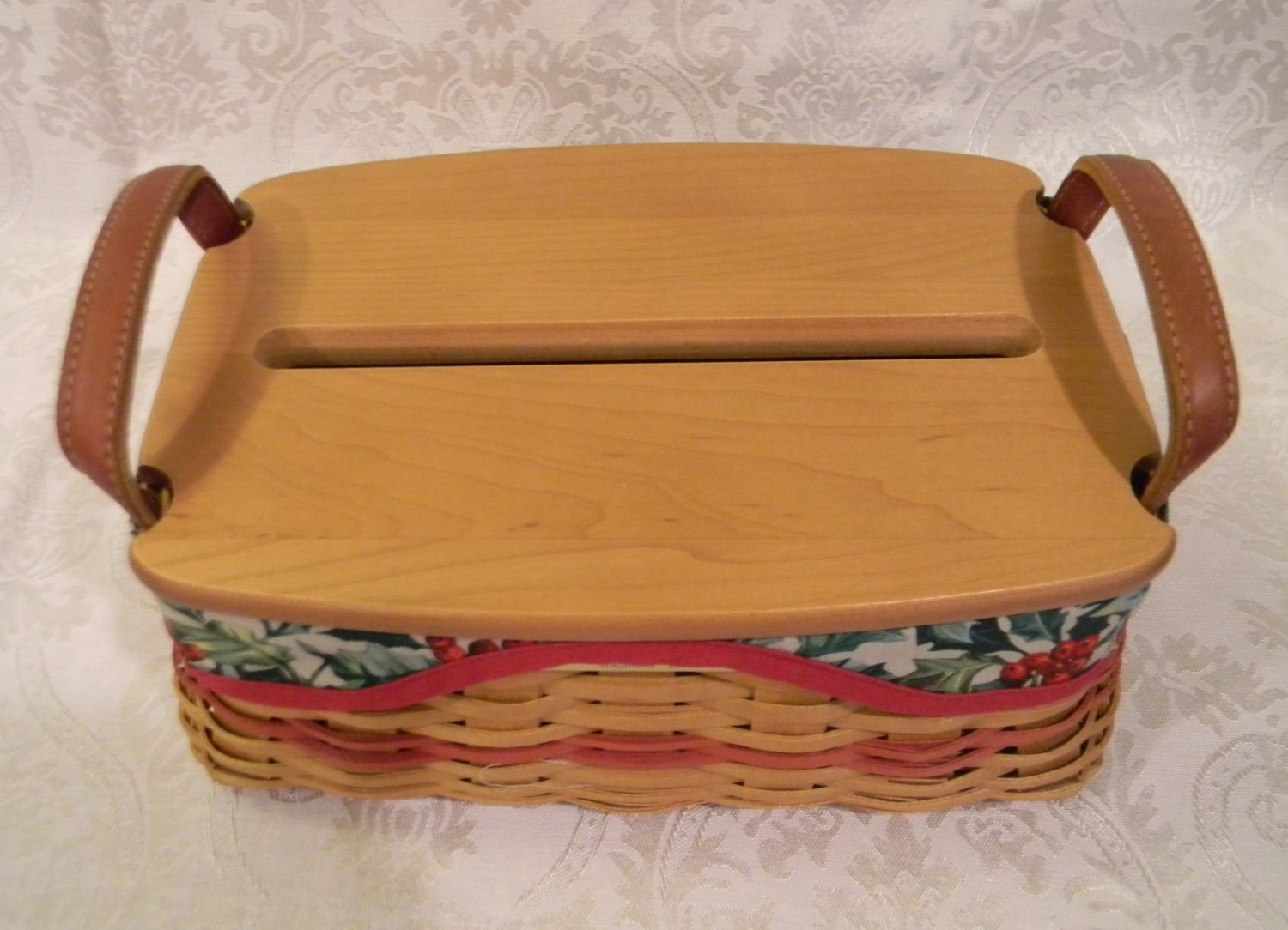 Longaberger 2002 Traditions Basket Combo (with Ribbon Dispenser Lid)