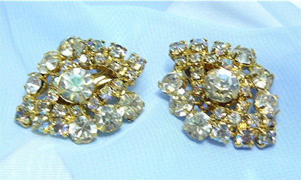 *Diamond-shaped Vintage Earrings; Large Clear & AB Rhinestones, Goldtoned Mounting