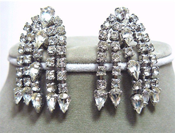 *Vintage Rhinestone Earrings in a Waterfall: Clear Teardrop and Chaton Cuts to Move and Sparkle