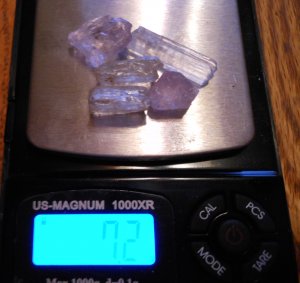 kuznite rough 35 carats