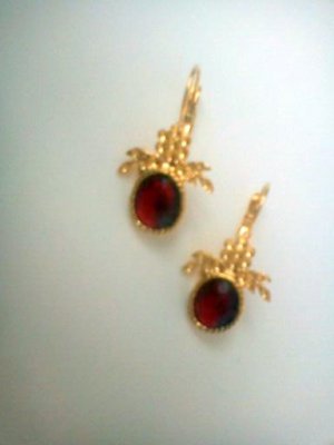 Gold and red ruby stone earrings, red earings, vintage inspired earings, golded earings