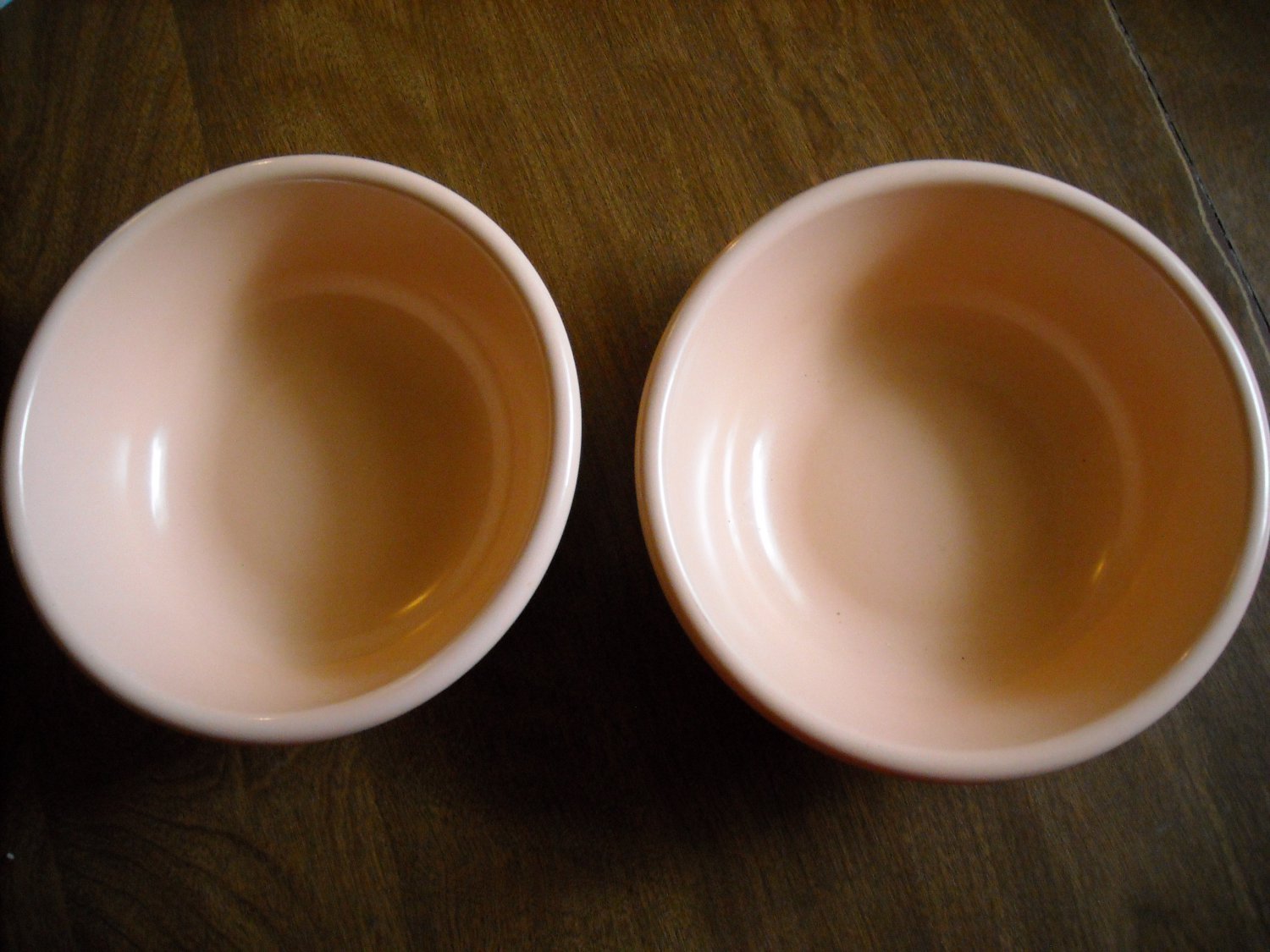 Two Pink Melamine Melmac Vintage Rubbermaid Cereal Bowls 3836 36 (GB1) Two Pink Melamine Melmac Vintage Rubbermaid Cereal Bowls 3836 36 (GB1)