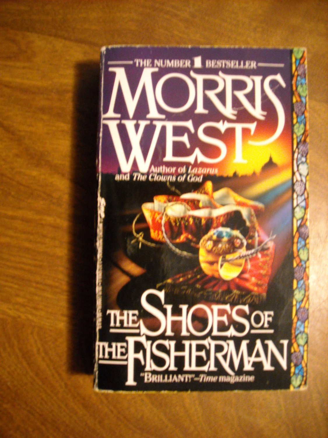 The Shoes of the Fisherman: Morris L. West: : Books