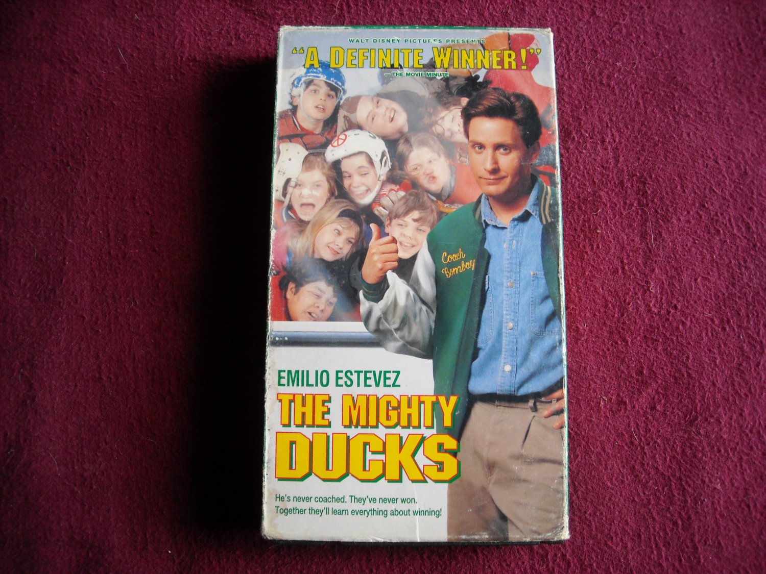 The Mighty Ducks VHS Emilio Esteves, Joss Ackland, Lane Smith (1993 ...