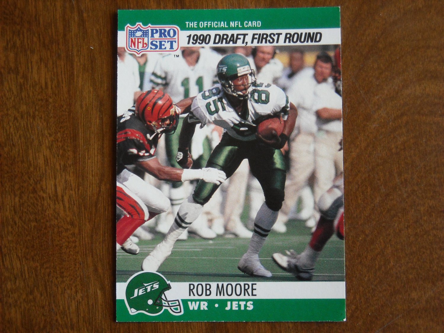 Rob Moore New York Jets WR Card No. 694 - 1990 NFL Pro Set Football Card