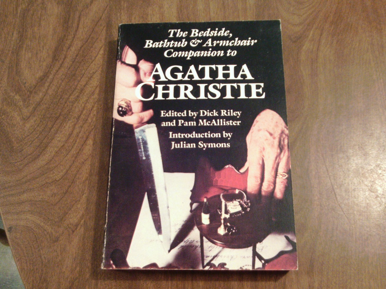 The Bedside Bathtub Amp Armchair Companion To Agatha