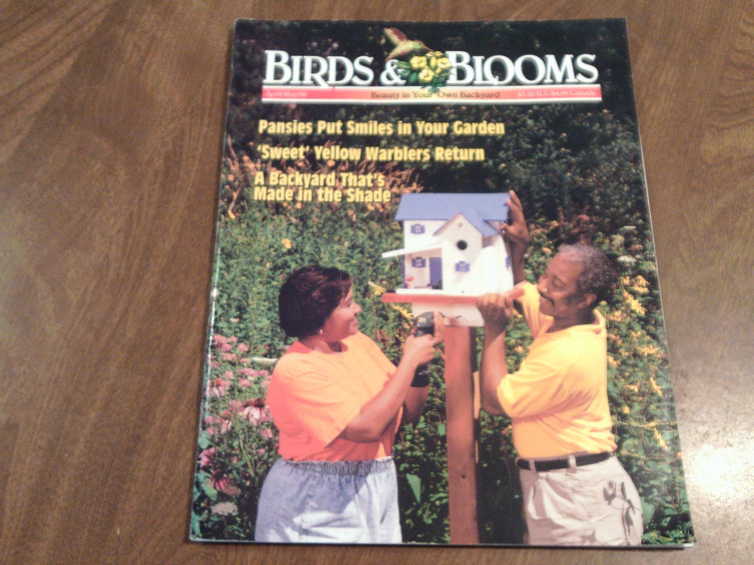 Birds & Blooms Magazine - Beauty in Your Own Backyard April/May 1999 Vol 5 No 2 (B2)