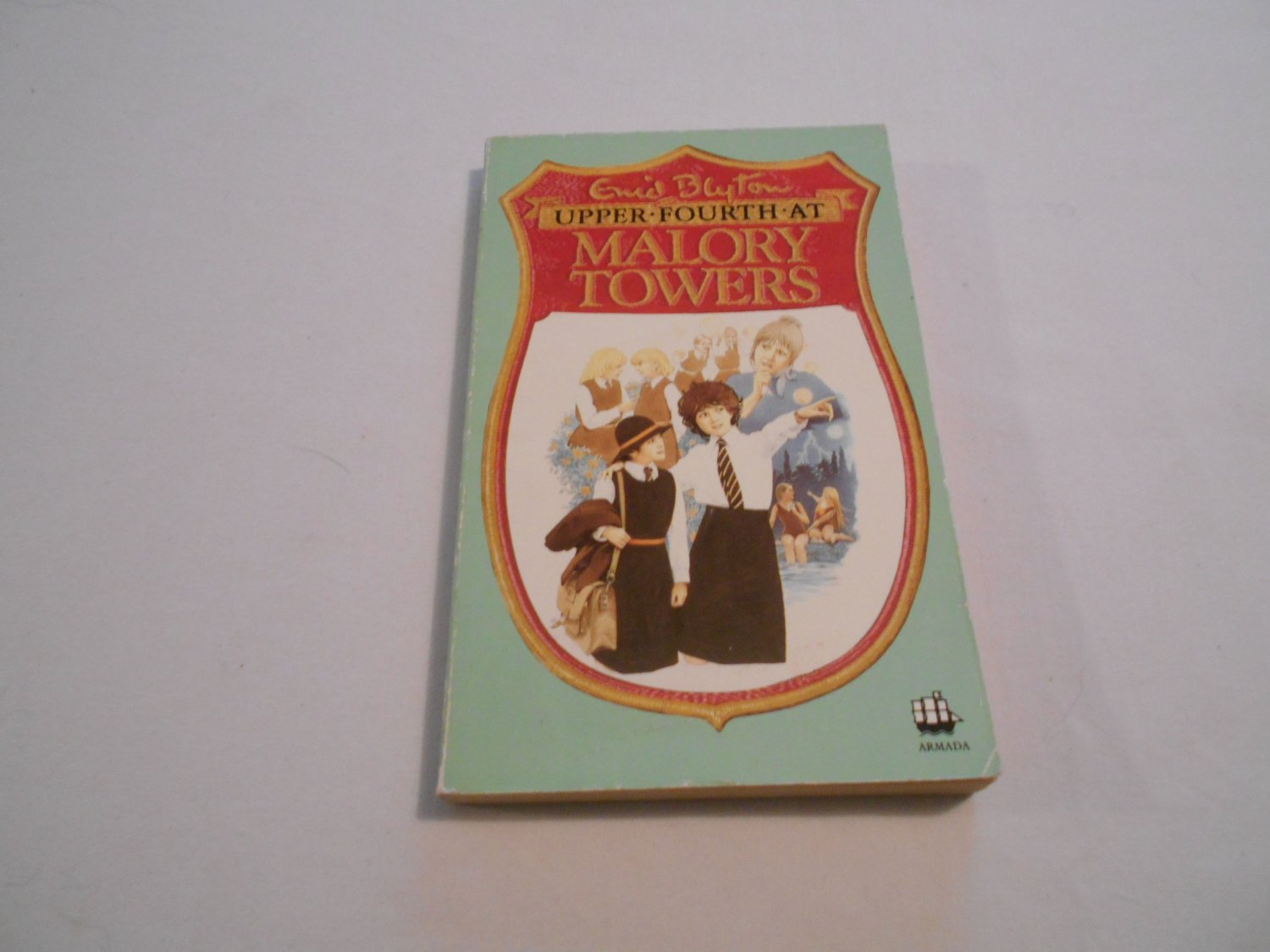 Upper Fourth At Malory Towers by Enid Blyton (1989) (B5) Malory Towers #4