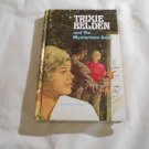 Trixie Belden and the Mysterious Code by Kathryn Kenny (1970) (L63b3) Trixie Belden #7, HC Trixie Belden and the Mysterious Code by Kathryn Kenny (1970) (L63b3) Trixie Belden #7, HC