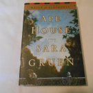Ape House by Sara Gruen (2010) (L22b10) Spiegel & Grau PB Ape House by Sara Gruen (2010) (L22b10) Spiegel & Grau PB