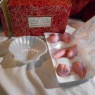 AVON Gift of the Sea Soap Dish with 6 Hostess Soaps Sea Shell Glass (162)