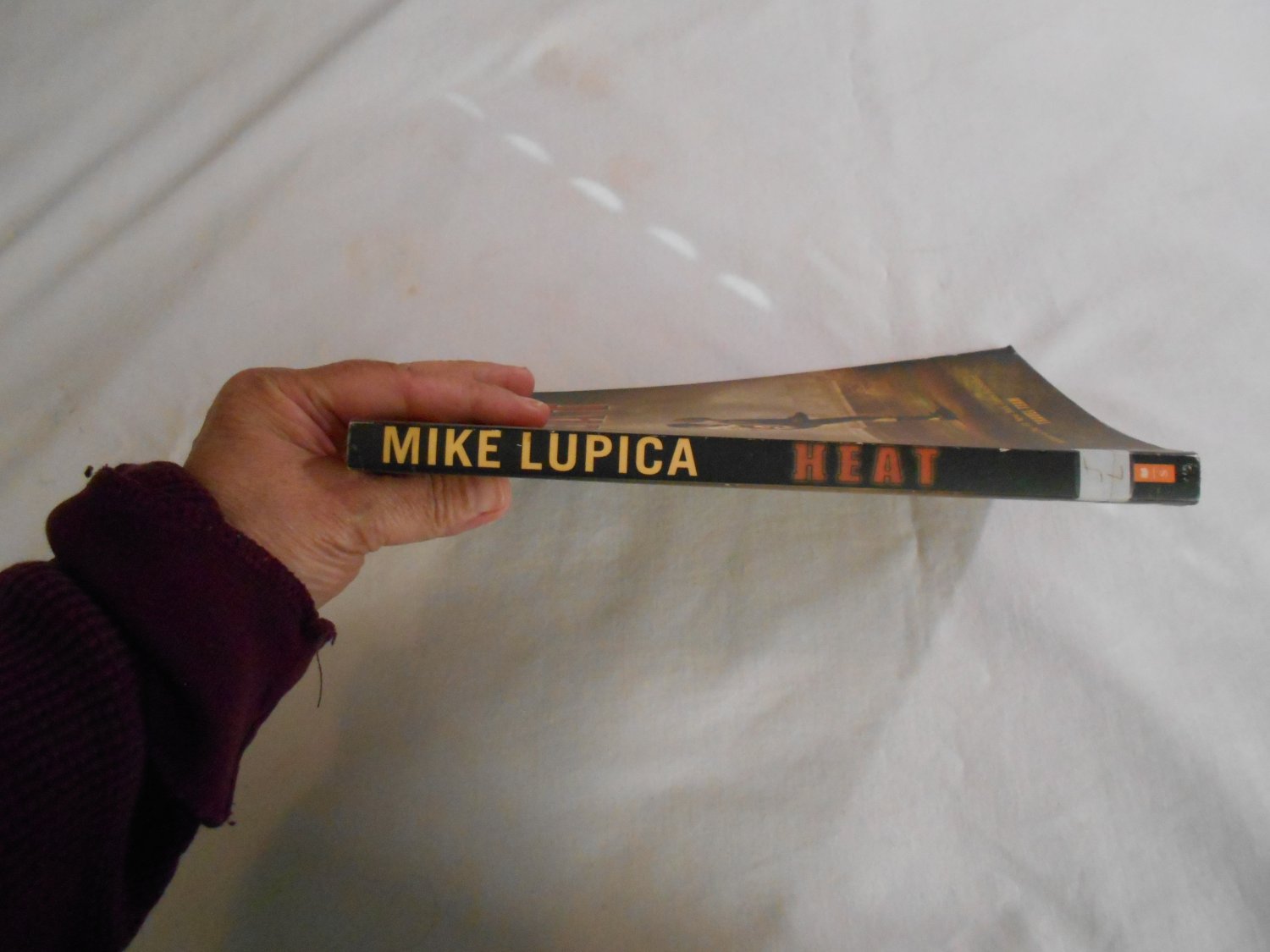 Heat by Mike Lupica (2007) (181) Heat 1, Scholastic, Young Adult