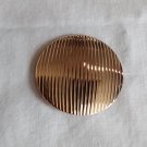 Round Gold Tone with Lines Scarf Clip (SD3) Round Gold Tone with Lines Scarf Clip (SD3)