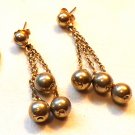 Gold Tone Three Ball and Chain Dangle Pierced Earrings (BD2) Gold Tone Three Ball and Chain Dangle Pierced Earrings (BD2)