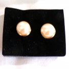 Avon 2001 Cream Colored Classic Baroque Pearlesque Pierced Earrings (BD2)