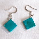 Blue Color Diamond Shaped Dangle Pierced Earrings (BD2) Blue Color Diamond Shaped Dangle Pierced Earrings (BD2)