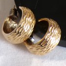 Gold Tone Open Hoop With Textured Pattern Pierced Earrings (BD2) Gold Tone Open Hoop With Textured Pattern Pierced Earrings (BD2)