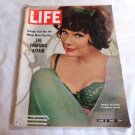 Life Magazine, June 21, 1963 by Henry Luce Shirley MacLaine Vol 54 No 25 () PB
